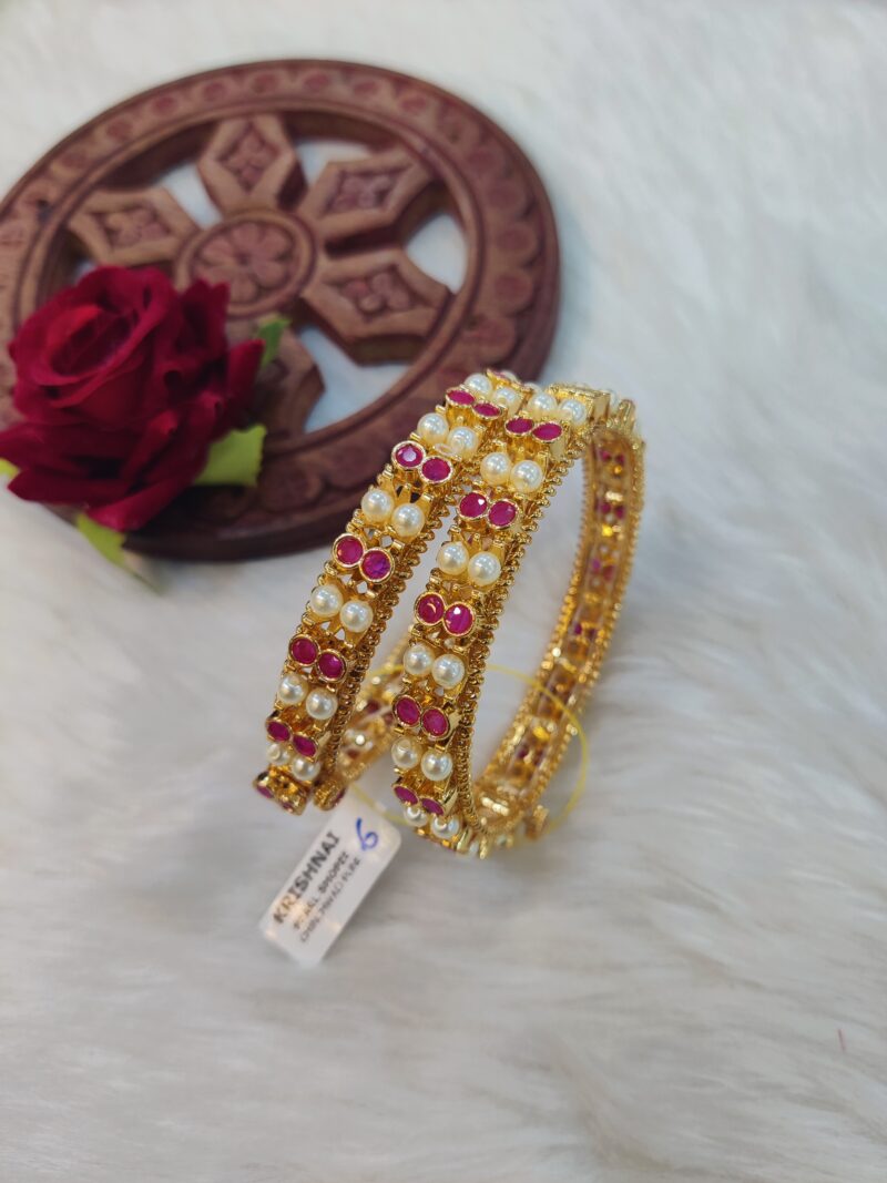 Moti Bangles