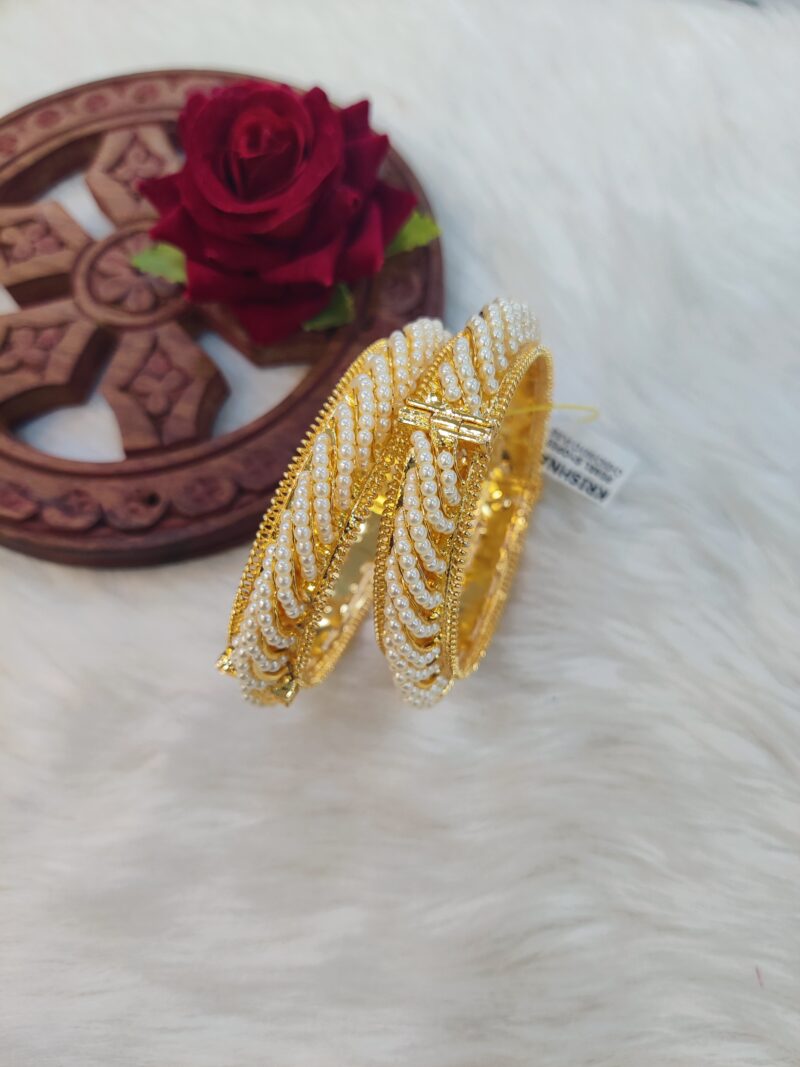 Moti Bangles