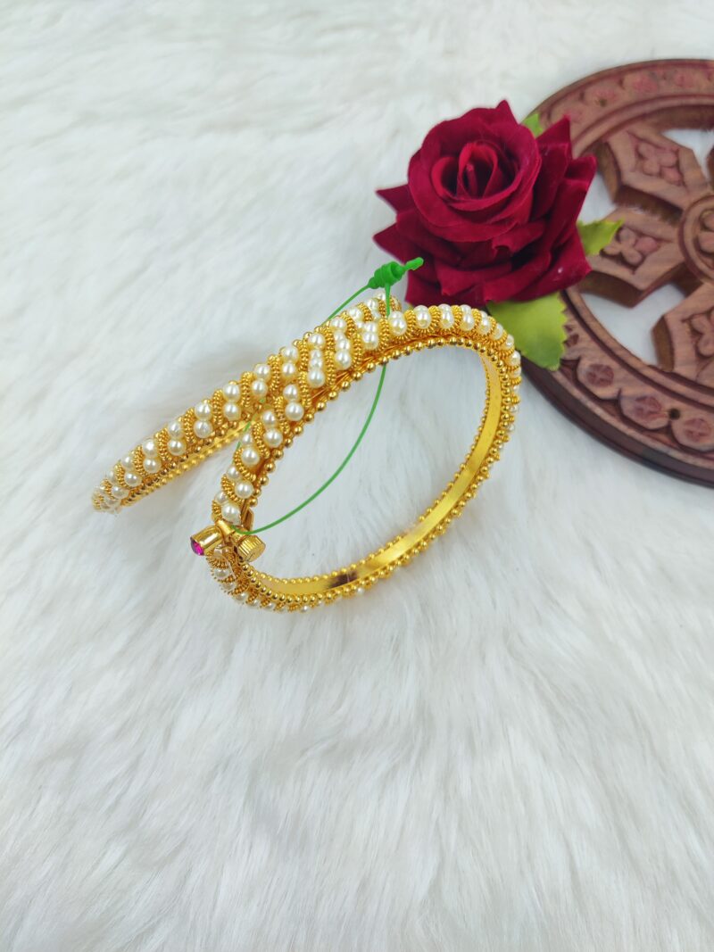 Moti Bangles